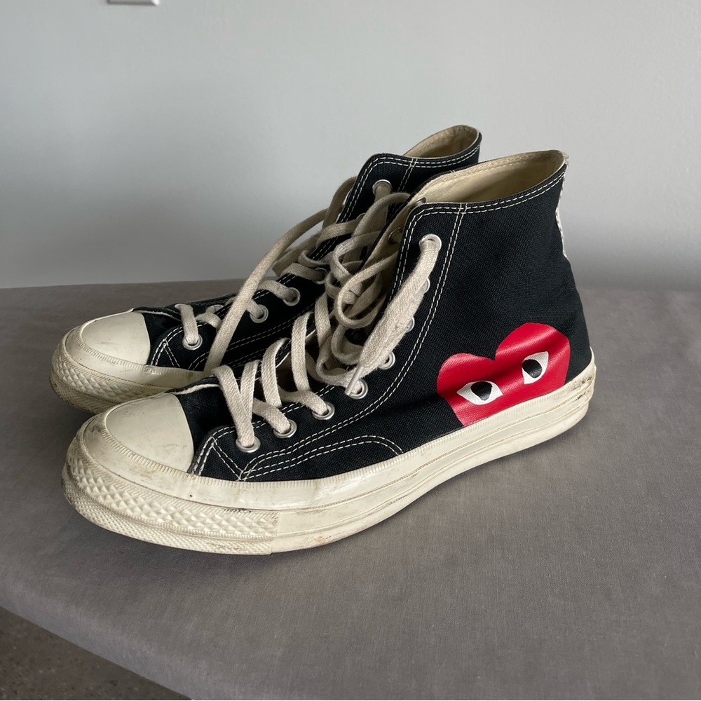 COMME DES GARÇON